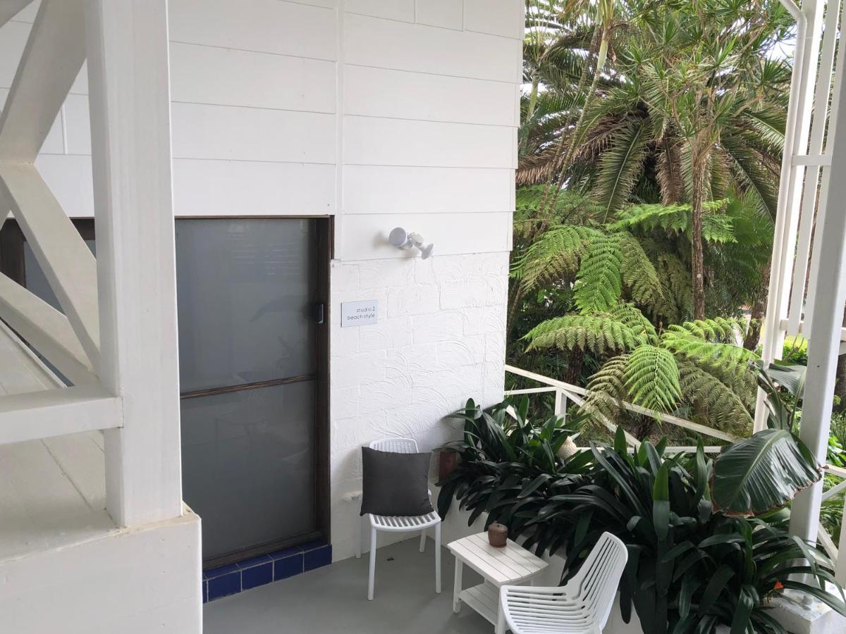 Shorebreak Studio Apartments Sapphire Beach Exteriér fotografie